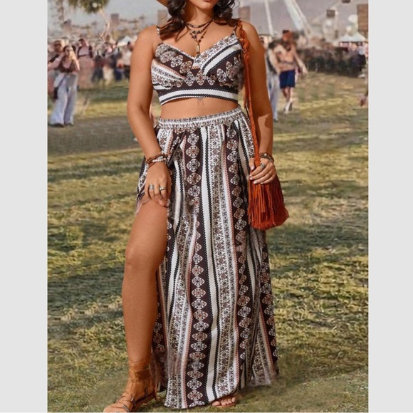 Boho blue tie dye crop top and slit thigh maxi skirt set - Picture 8 of 14